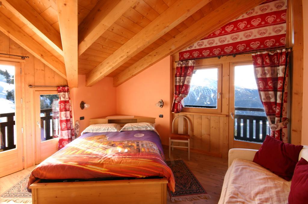 Chalet Dei Rododendri Villa Valdisotto Exterior photo