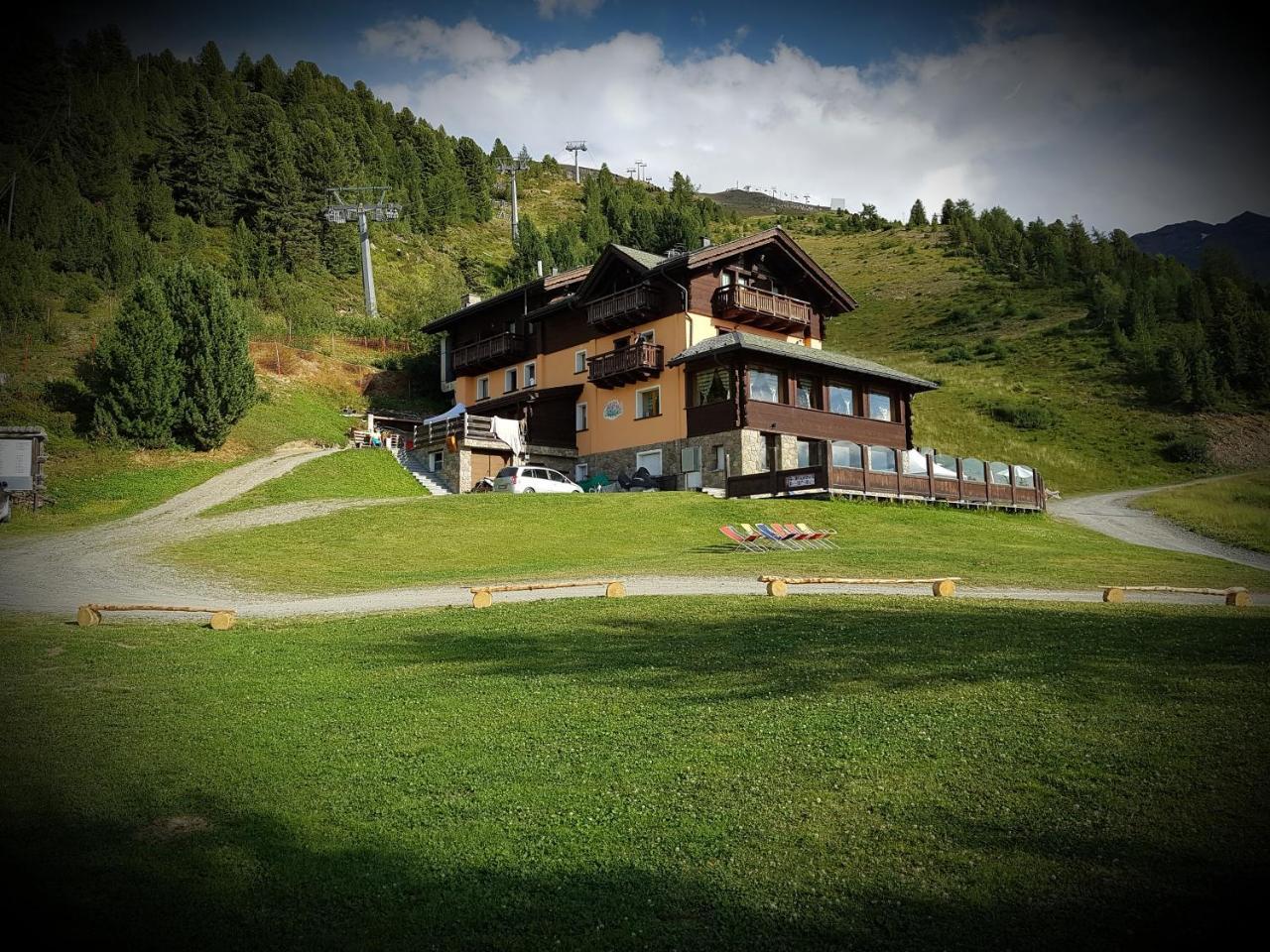 Chalet Dei Rododendri Villa Valdisotto Exterior photo